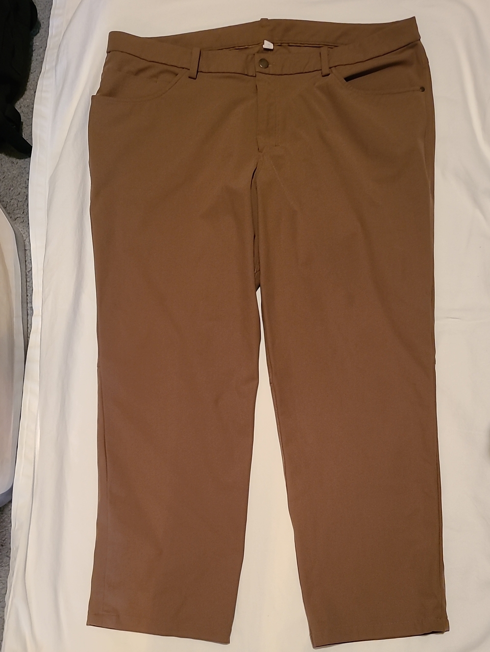 Lululemon Pants Size 40, Kaki